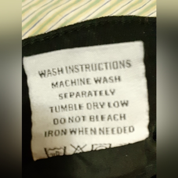 L.O.V.E. barbwire hearts, black, blinged LOVE, size 28, new, jeans - Picture 8 of 14